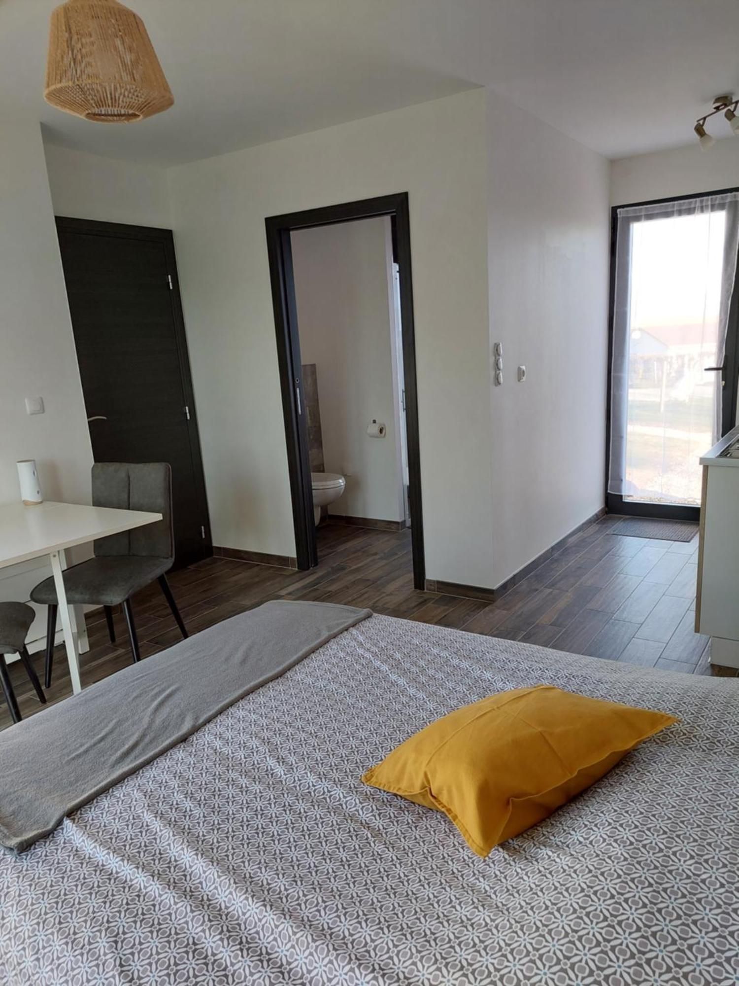 Studio A La Campagne, 5 Minutes De L'Autoroute Vieux-Manoir Ngoại thất bức ảnh